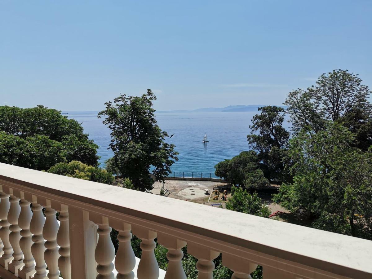 Golden View Appartement Rijeka Buitenkant foto